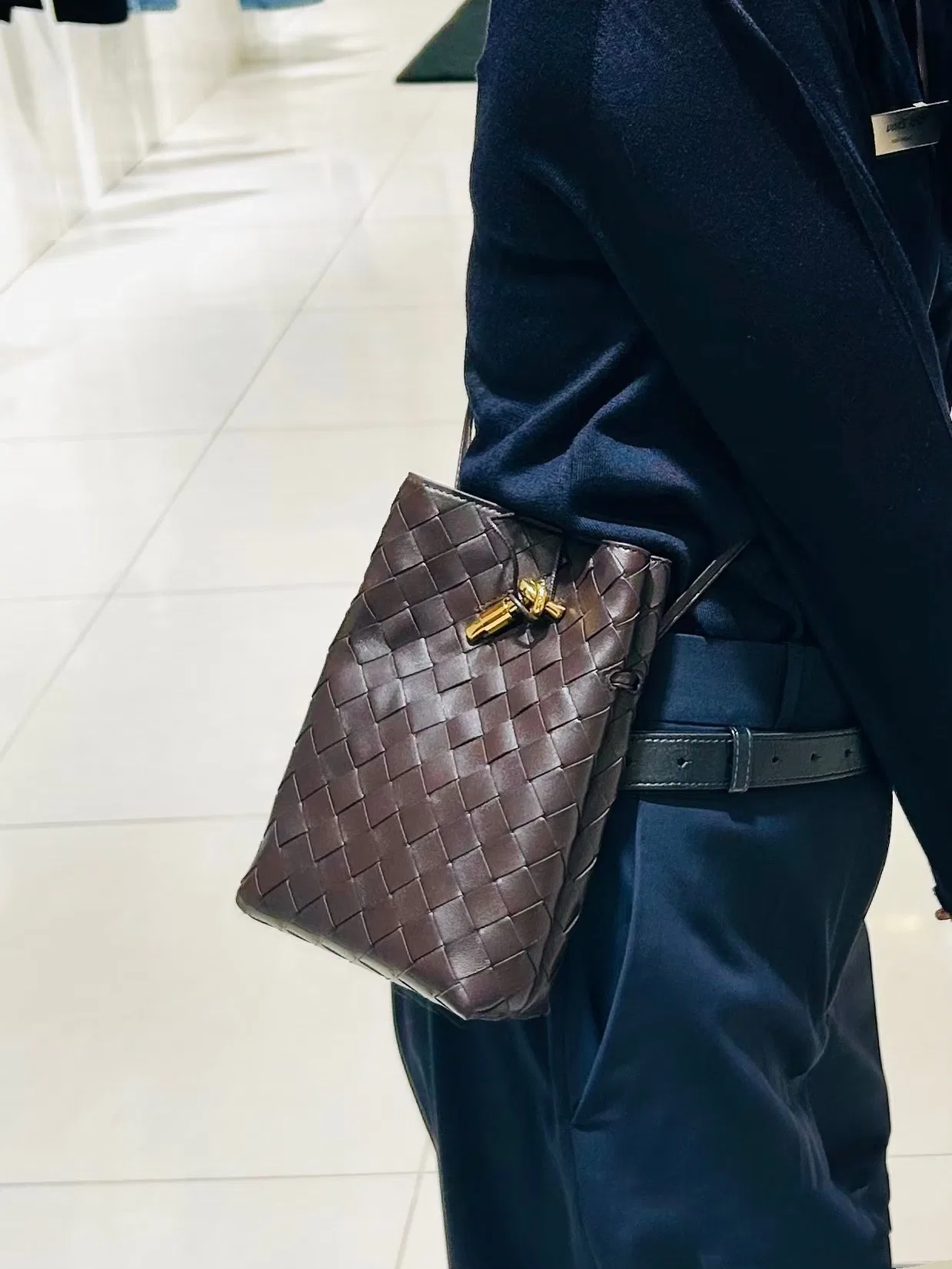 BOTTEGA 27FW NWEPAZI 015 크로스백 12