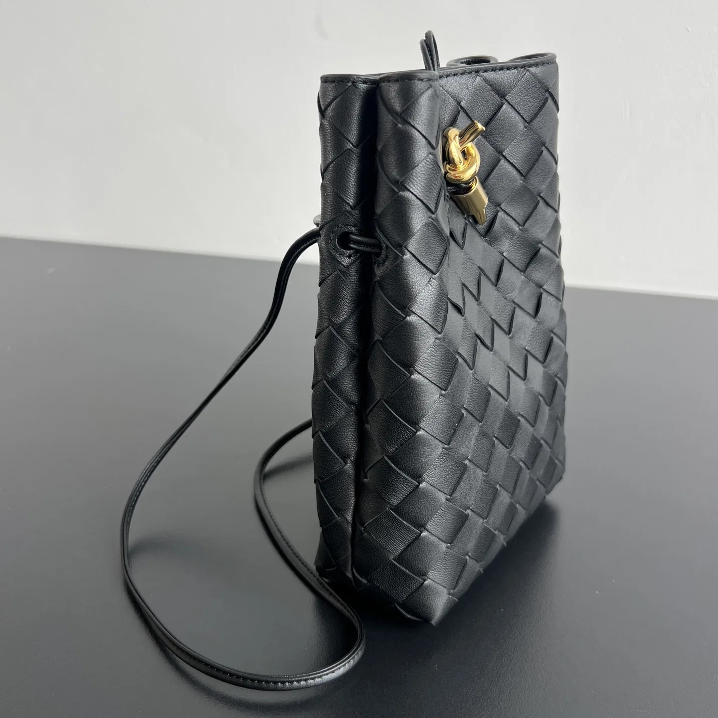 BOTTEGA 27FW NWEPAZI 015 크로스백 28