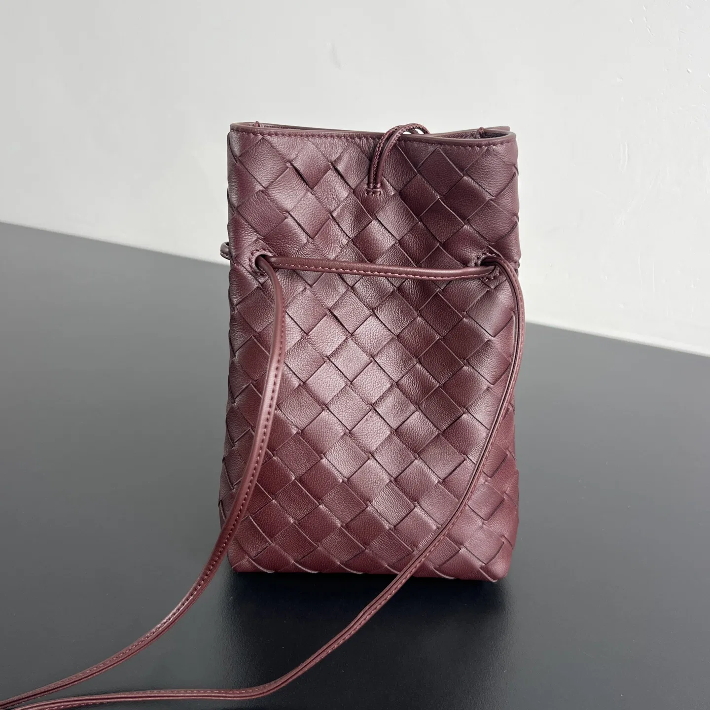 BOTTEGA 27FW NWEPAZI 015 크로스백 42