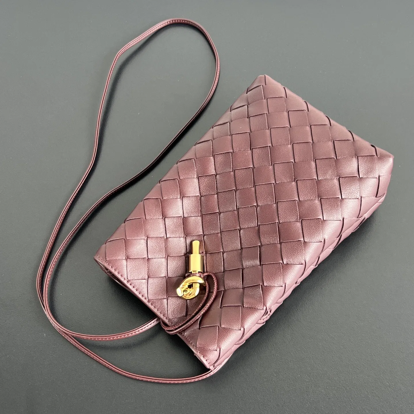 BOTTEGA 27FW NWEPAZI 015 크로스백 44