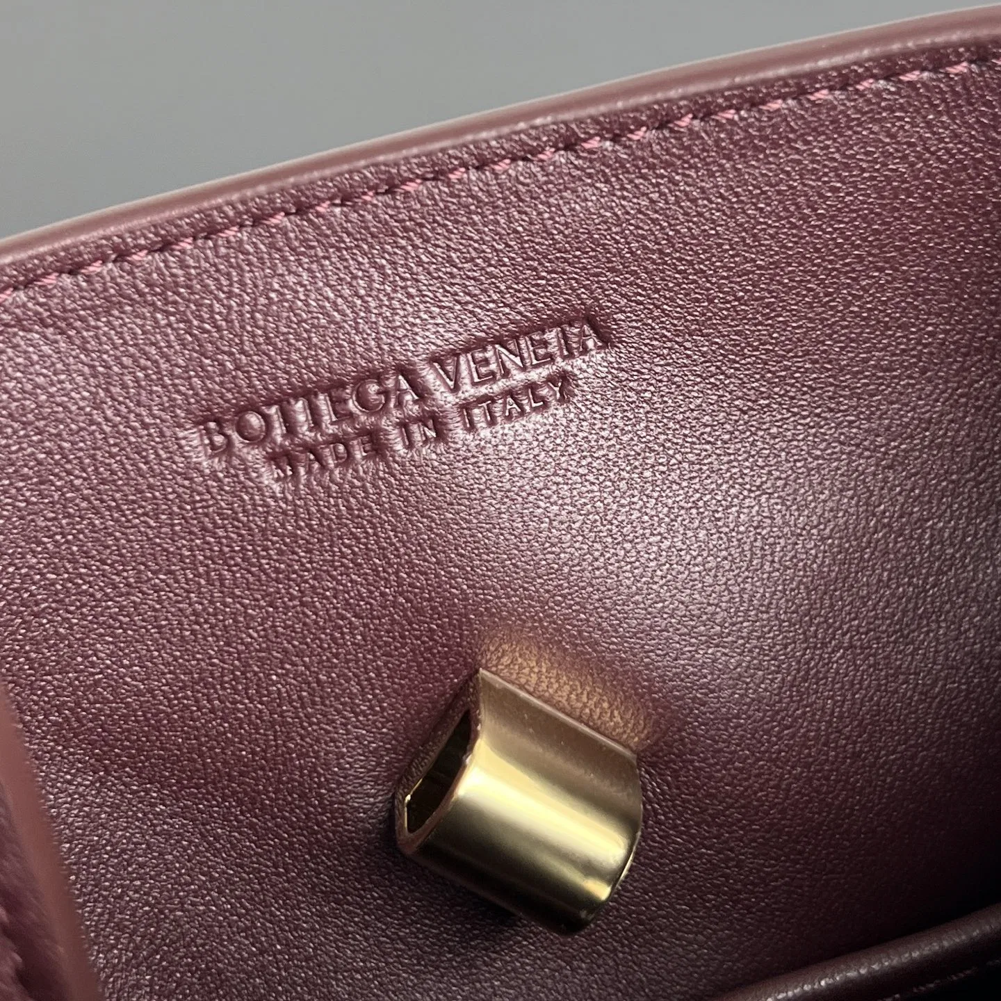 BOTTEGA 27FW NWEPAZI 015 크로스백 48