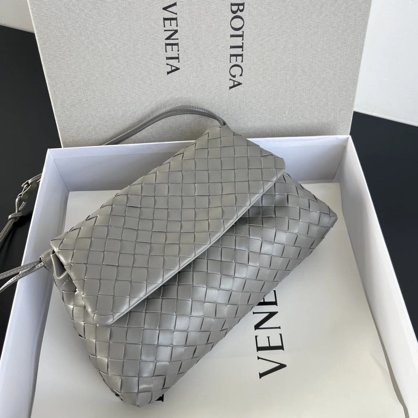 BOTTEGA 27FW NWEPAZI 016 숄더백 10