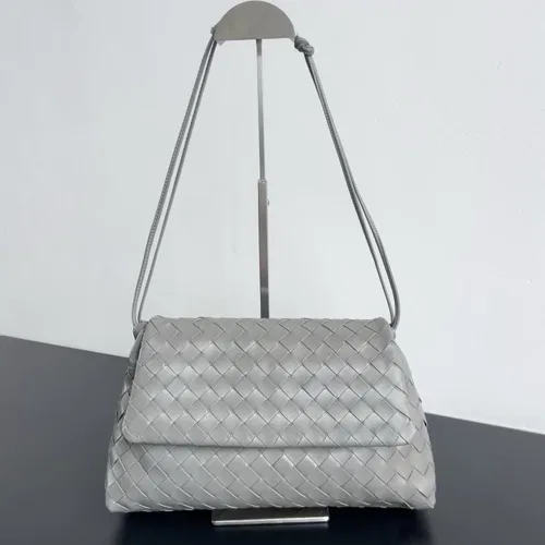 BOTTEGA 27FW NWEPAZI 016 숄더백 11