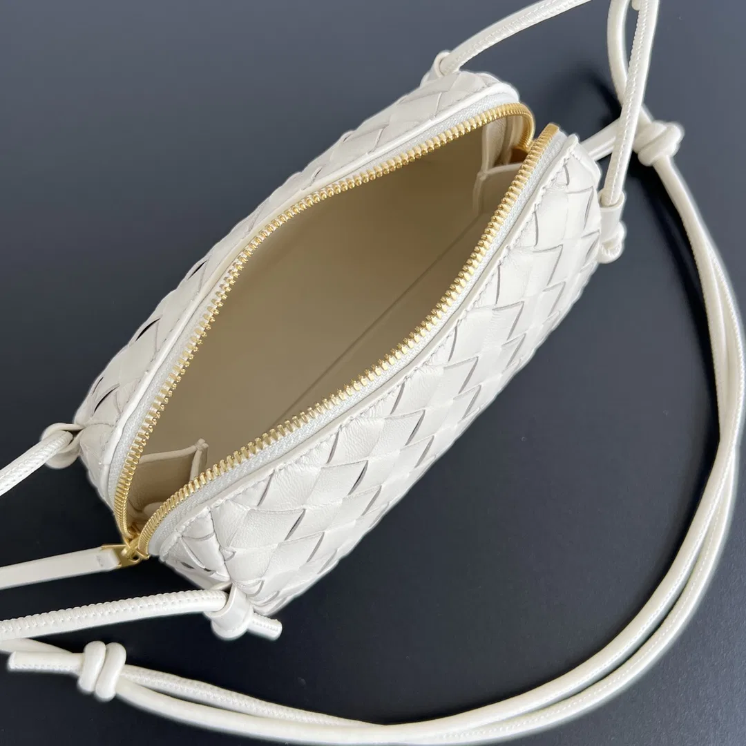 BOTTEGA 27FW NWEPAZI 017 미니백 13