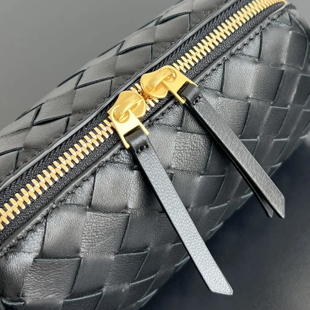 BOTTEGA 27FW NWEPAZI 017 미니백 24