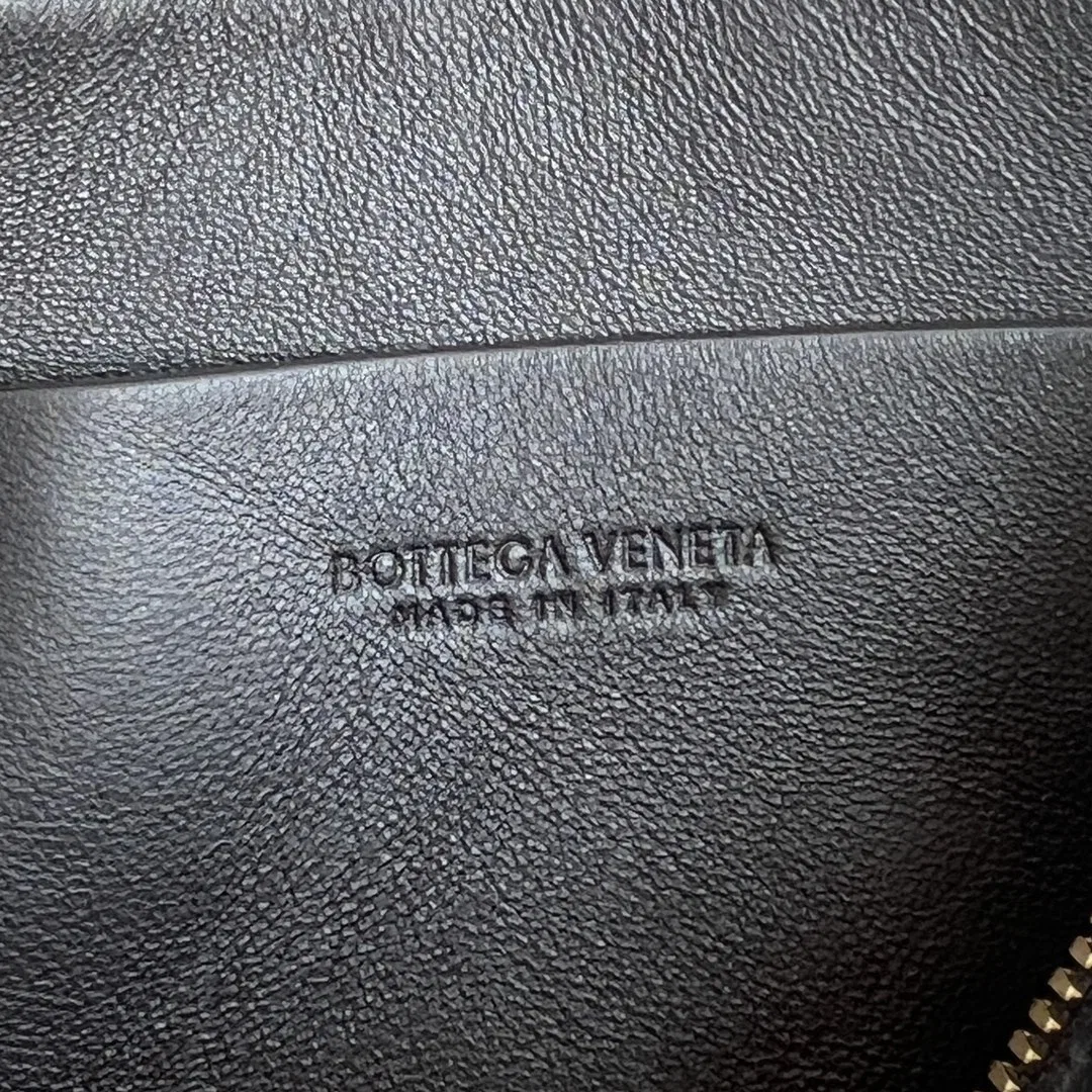 BOTTEGA 27FW NWEPAZI 017 미니백 26