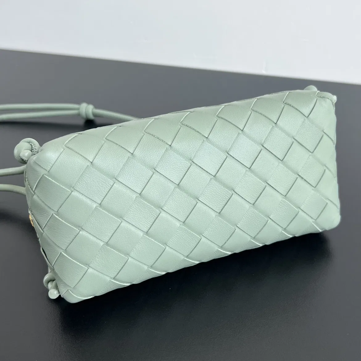 BOTTEGA 27FW NWEPAZI 017 미니백 30