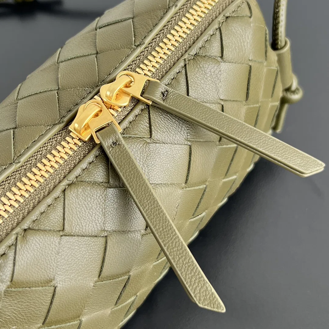 BOTTEGA 27FW NWEPAZI 017 미니백 42
