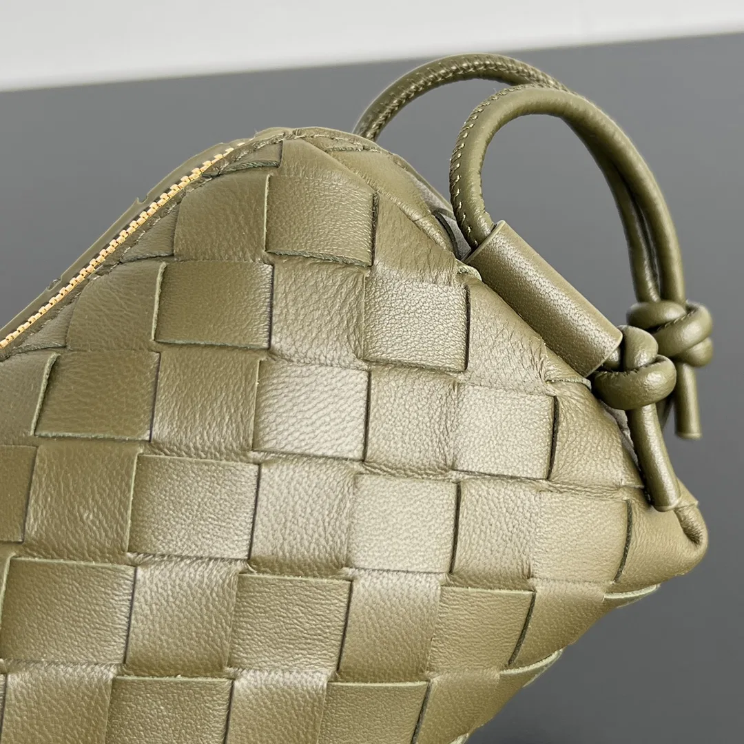 BOTTEGA 27FW NWEPAZI 017 미니백 43