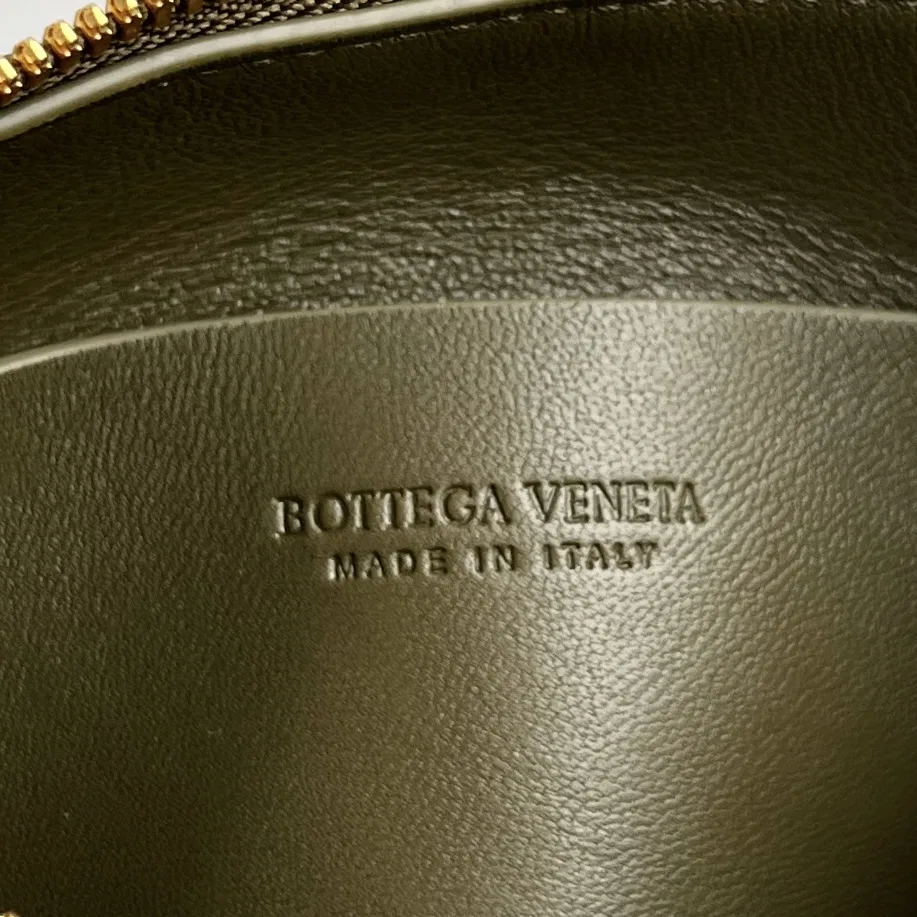 BOTTEGA 27FW NWEPAZI 017 미니백 44