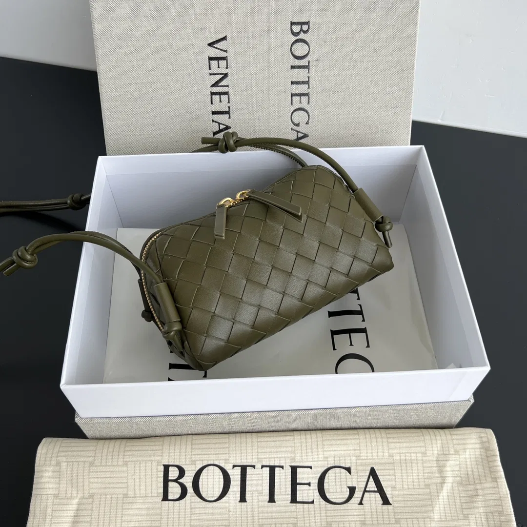 BOTTEGA 27FW NWEPAZI 017 미니백 45