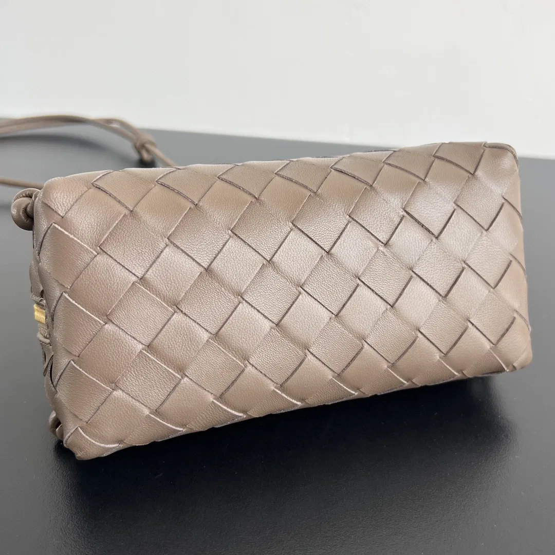 BOTTEGA 27FW NWEPAZI 017 미니백 48