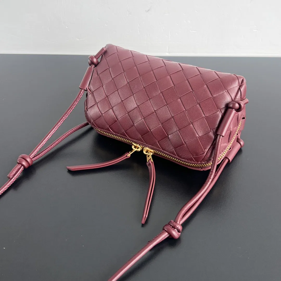 BOTTEGA 27FW NWEPAZI 017 미니백 66