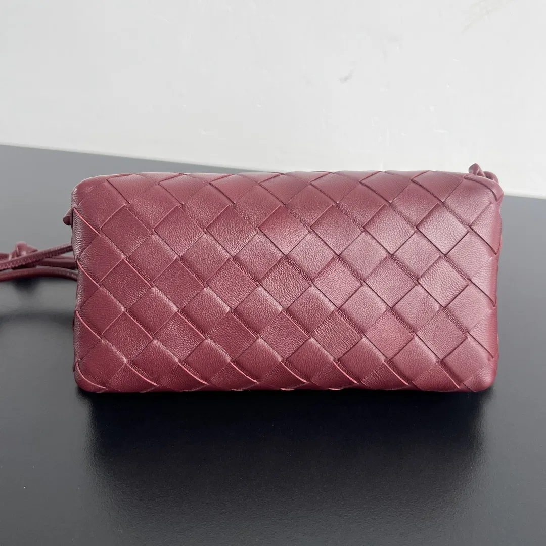 BOTTEGA 27FW NWEPAZI 017 미니백 67