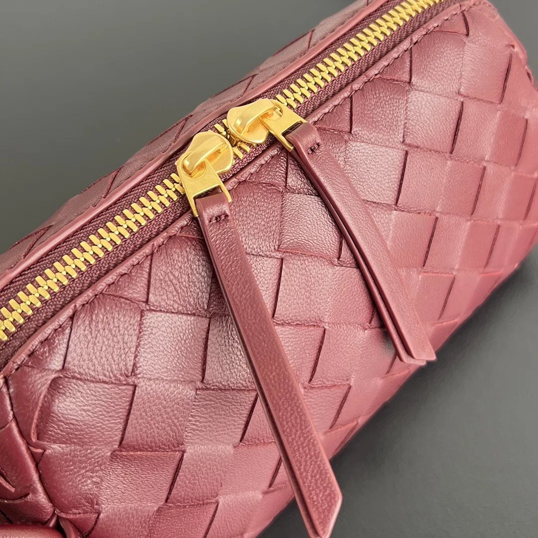BOTTEGA 27FW NWEPAZI 017 미니백 68