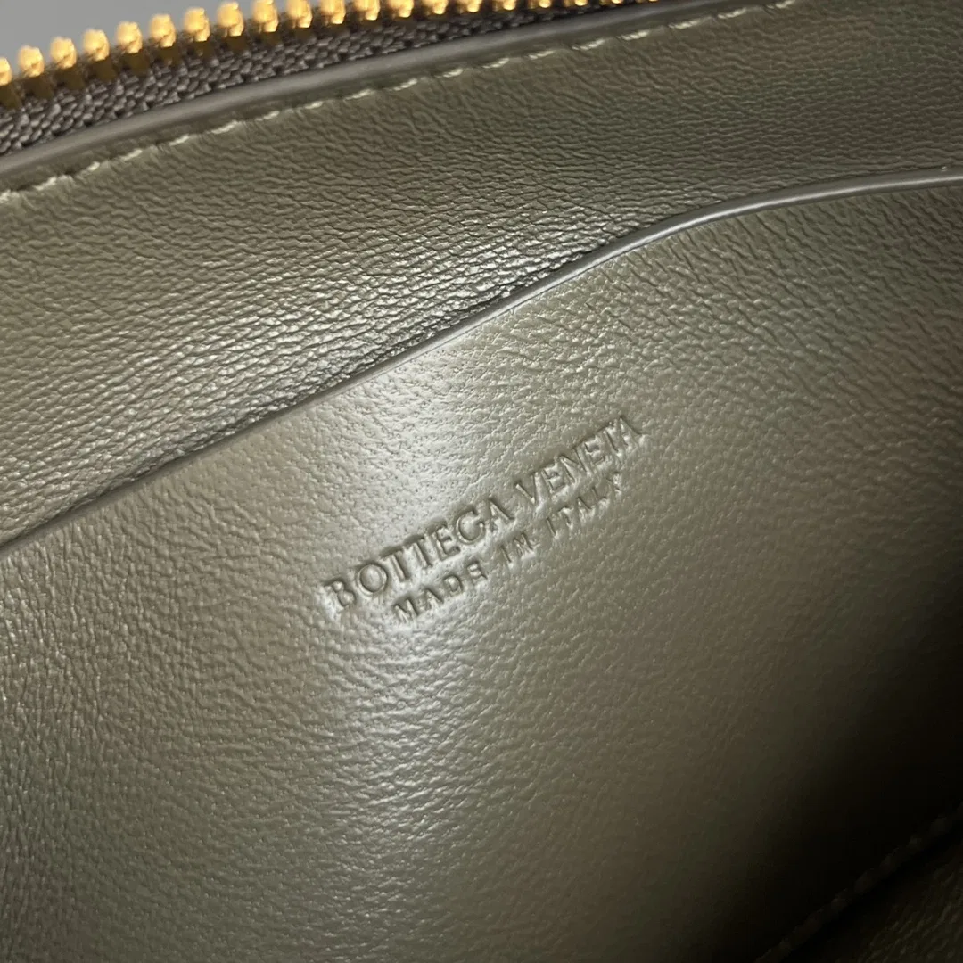 BOTTEGA 27FW NWEPAZI 017 미니백 116