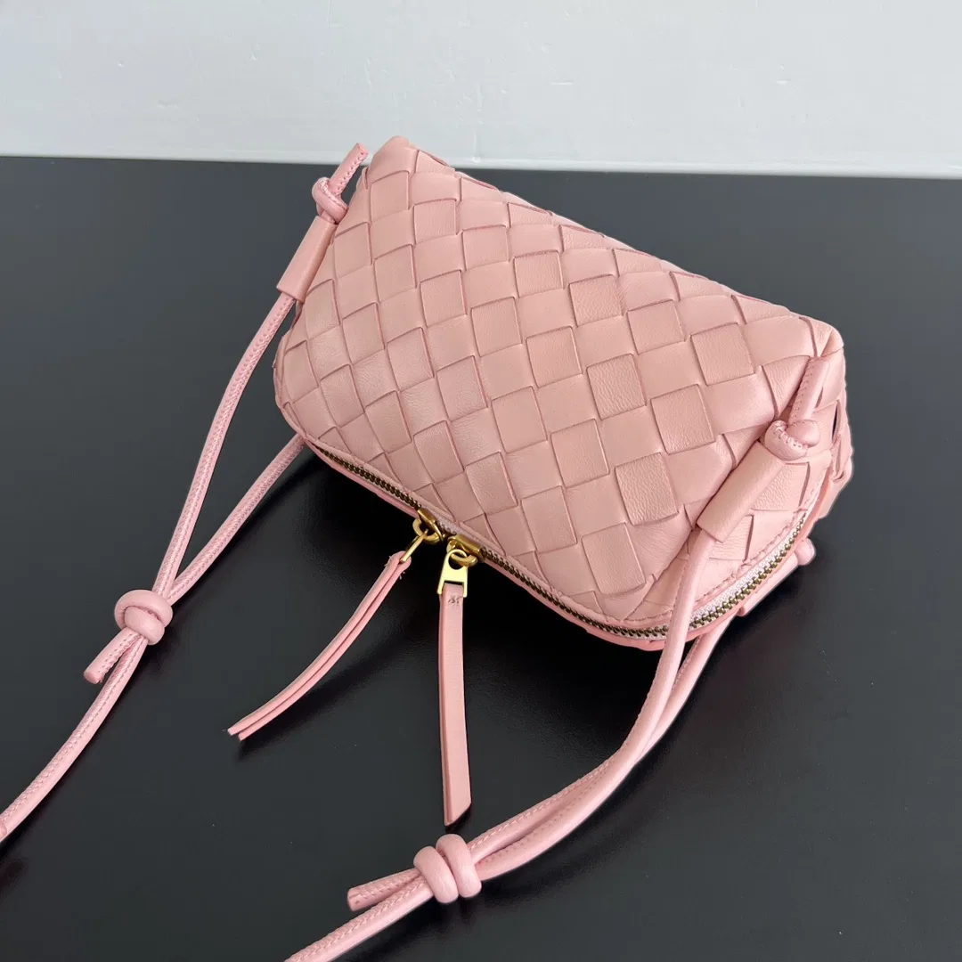 BOTTEGA 27FW NWEPAZI 017 미니백 120