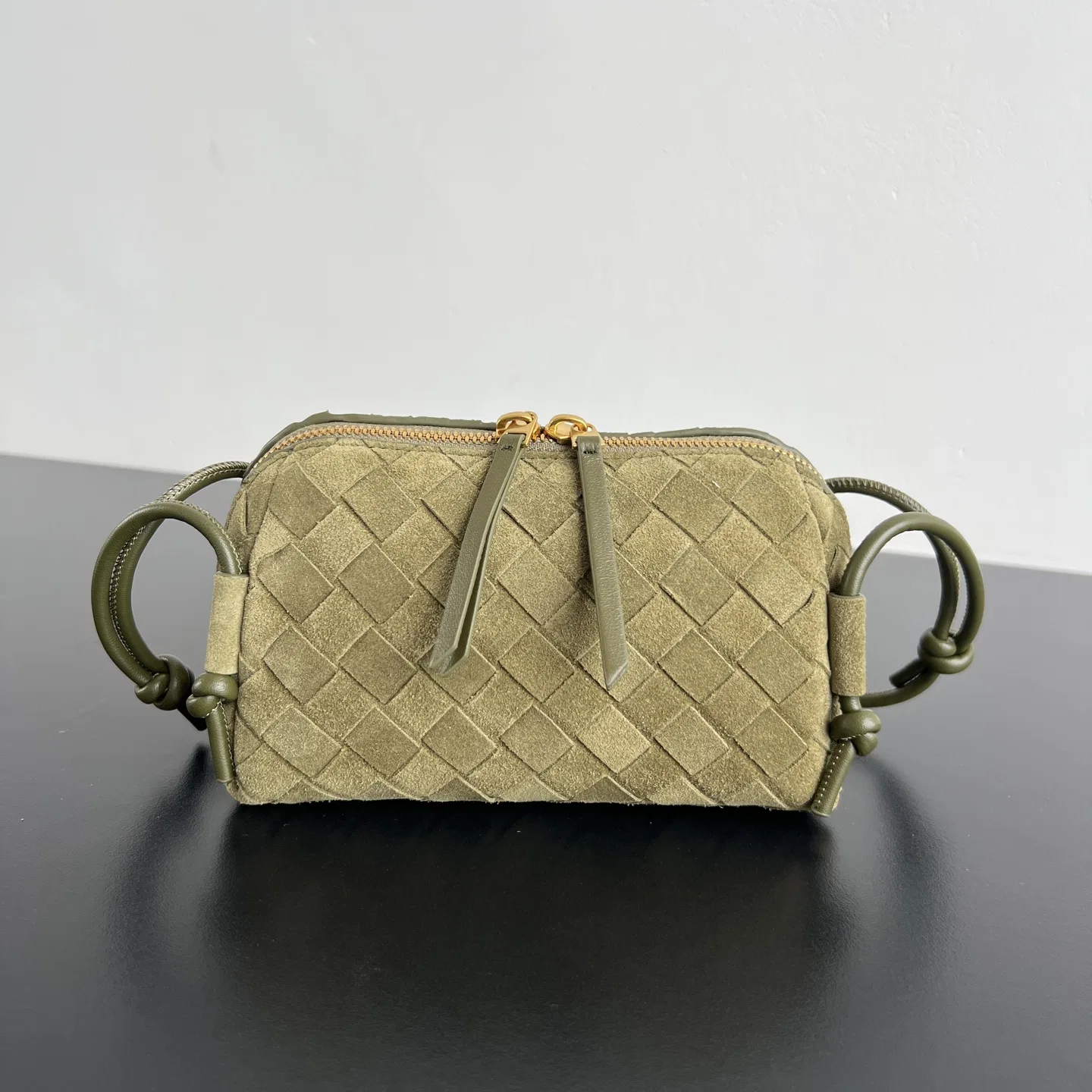 BOTTEGA 27FW NWEPAZI 017 미니백 136