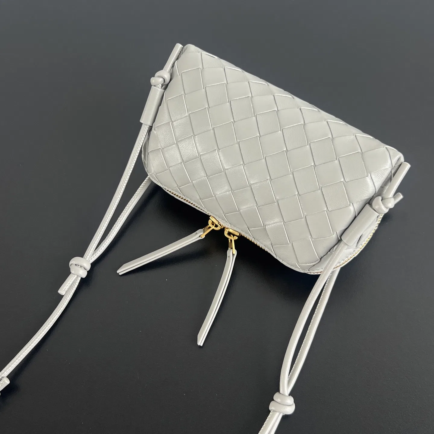 BOTTEGA 27FW NWEPAZI 017 미니백 150