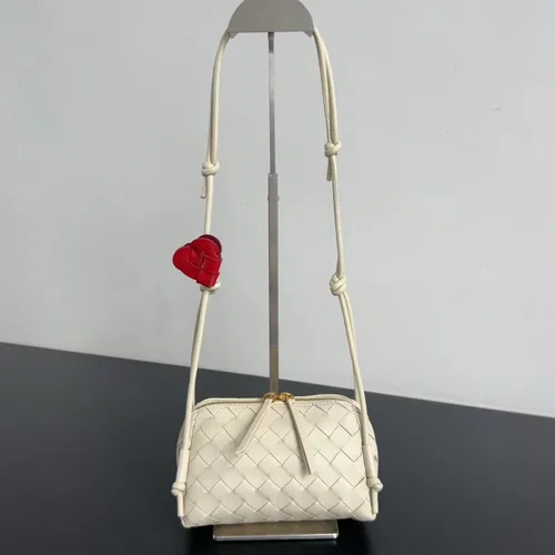 BOTTEGA 27FW NWEPAZI 017 미니백 165