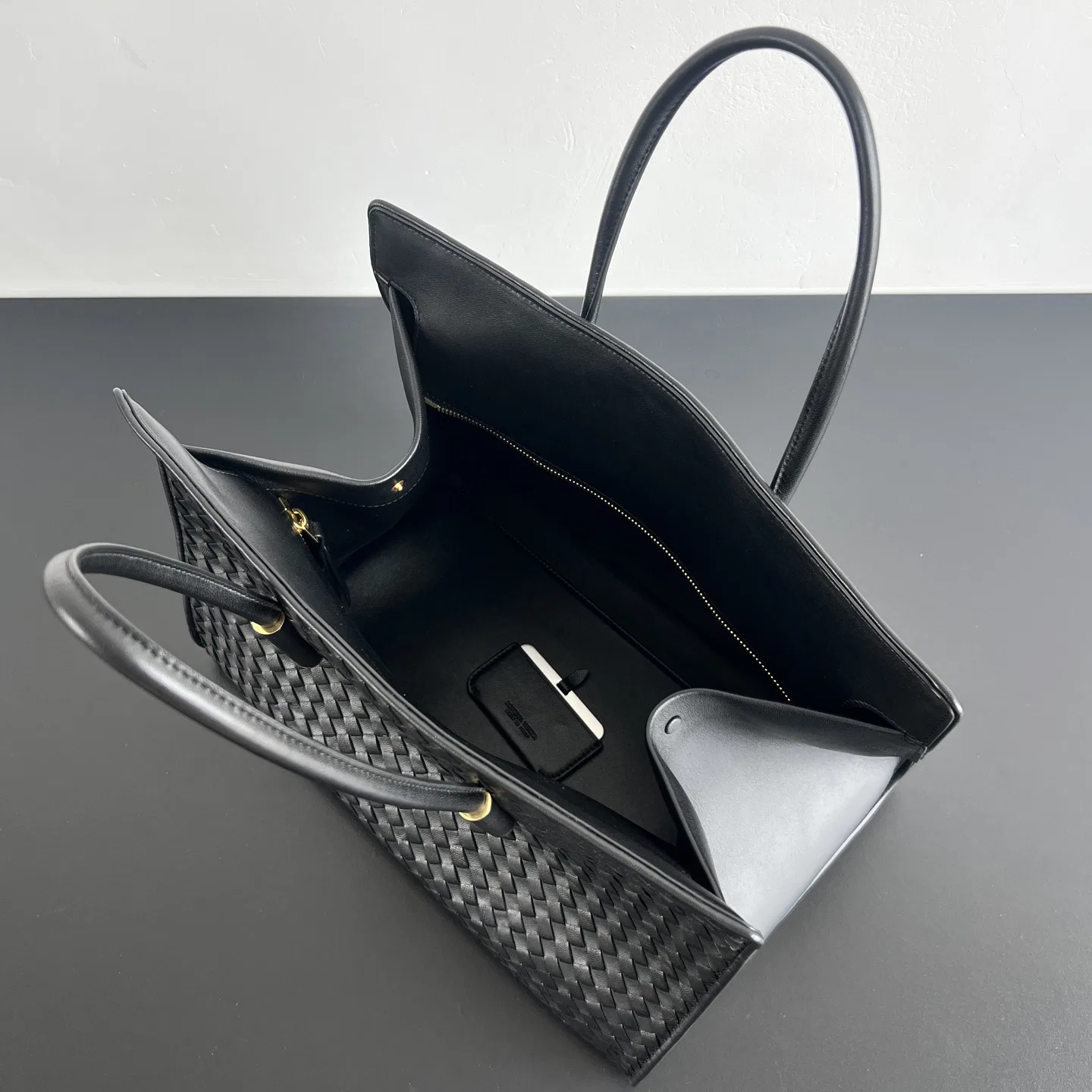 BOTTEGA 27FW NWEPAZI 018 토트백 28