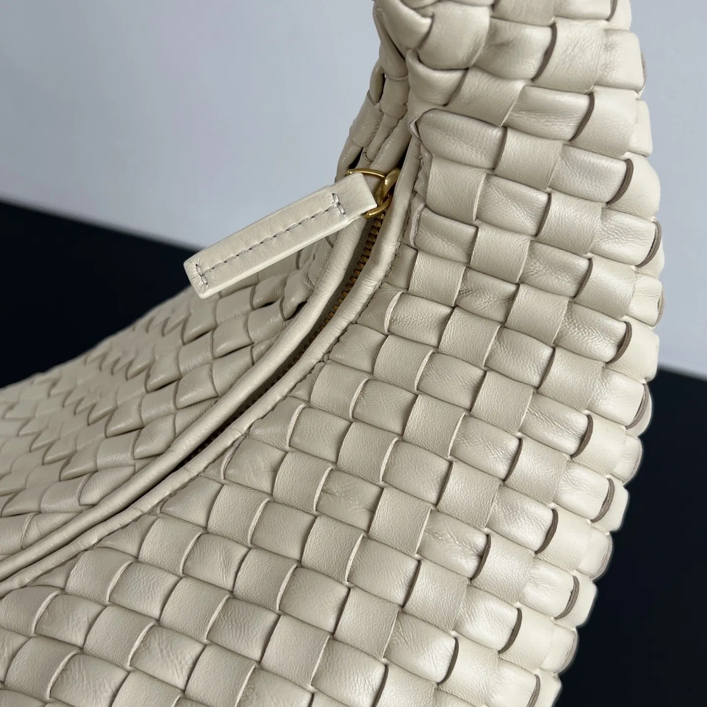 BOTTEGA 27FW NWEPAZI 020 토트백 17