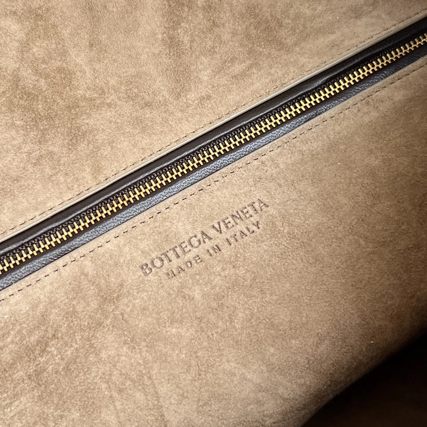 BOTTEGA 27FW NWEPAZI 020 토트백 29