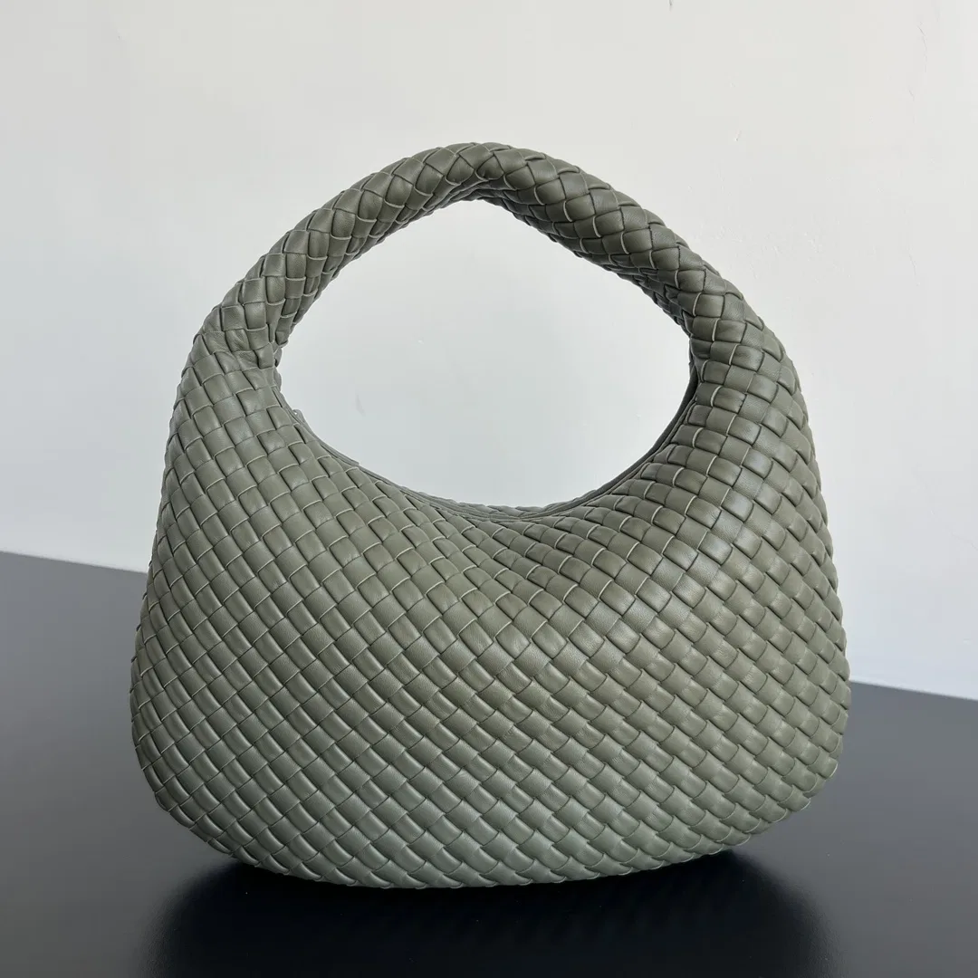 BOTTEGA 27FW NWEPAZI 020 토트백 34