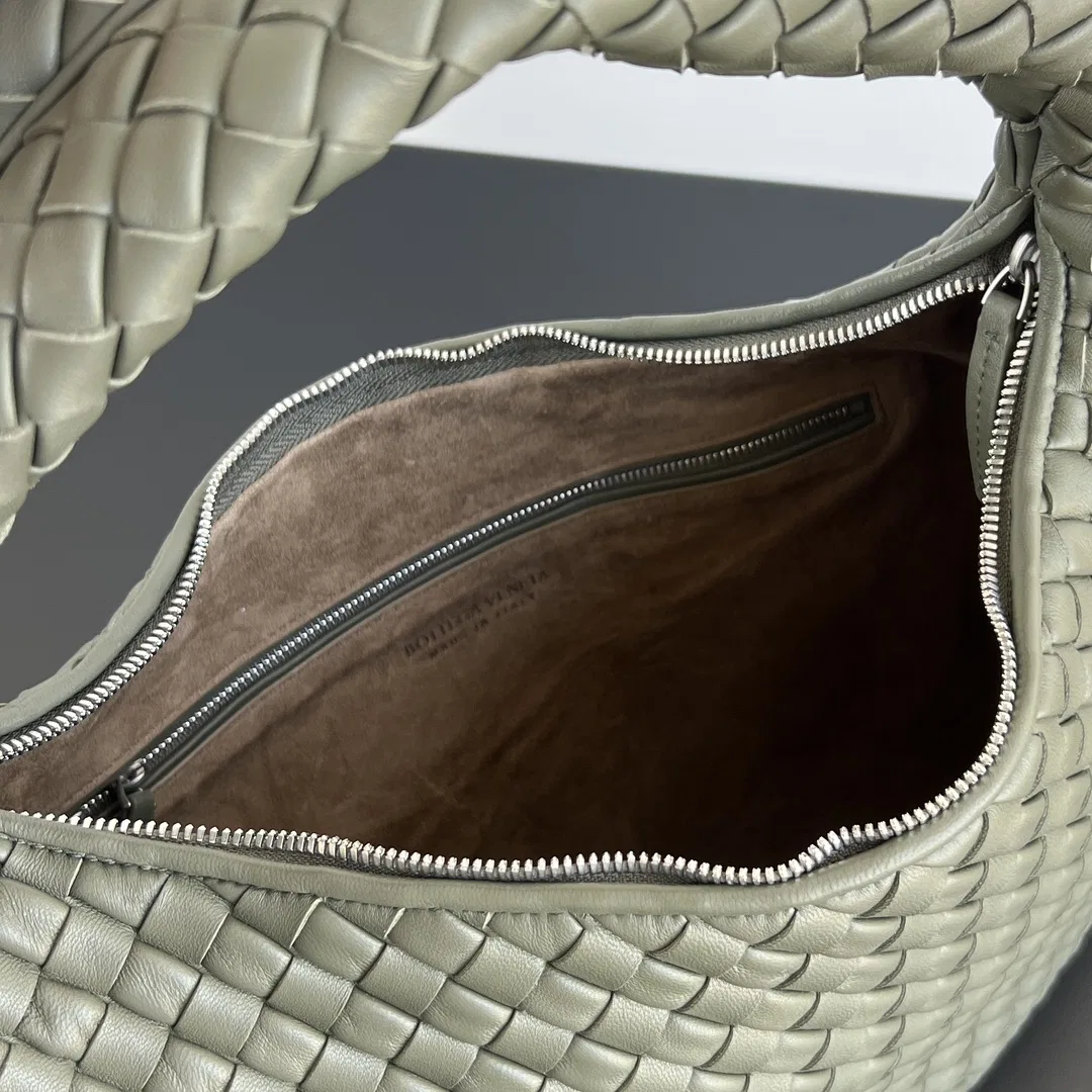 BOTTEGA 27FW NWEPAZI 020 토트백 37
