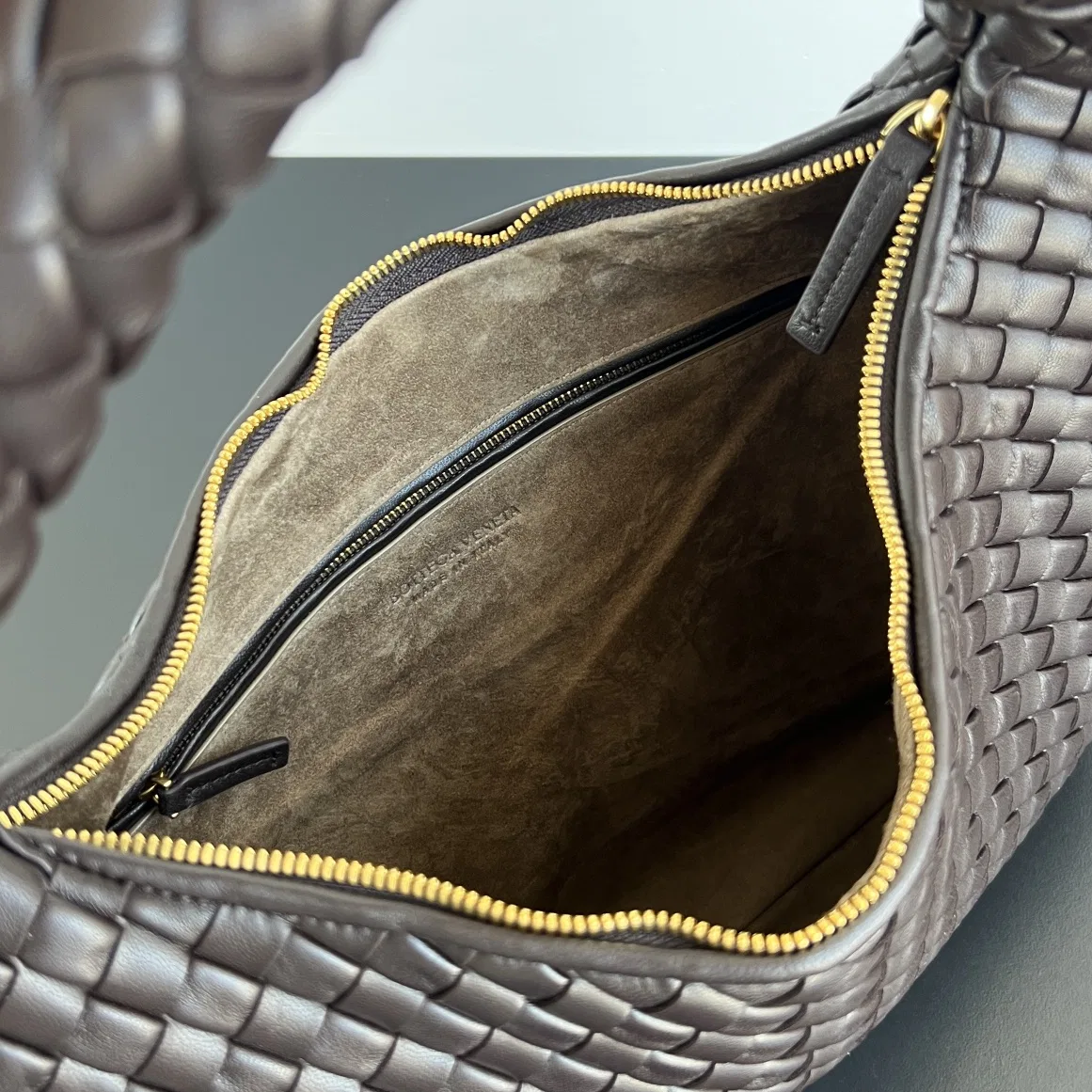 BOTTEGA 27FW NWEPAZI 020 토트백 50