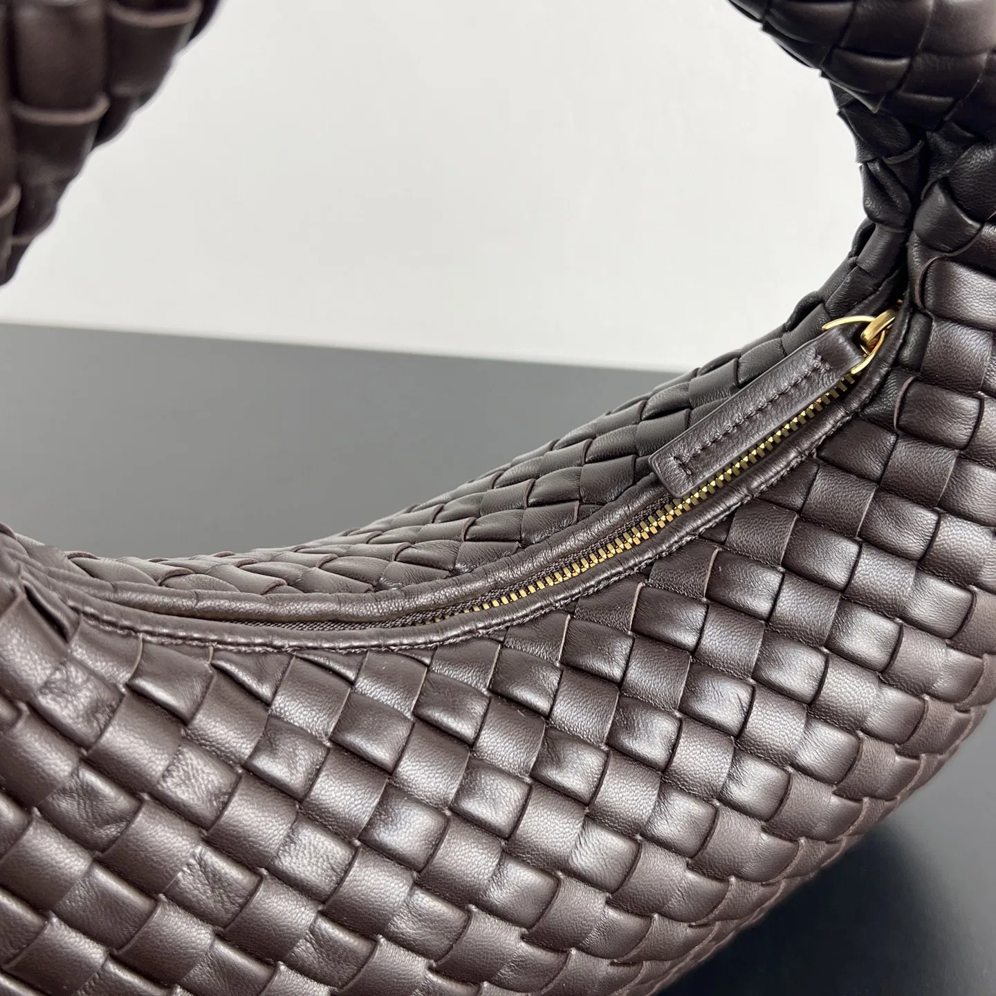 BOTTEGA 27FW NWEPAZI 020 토트백 111
