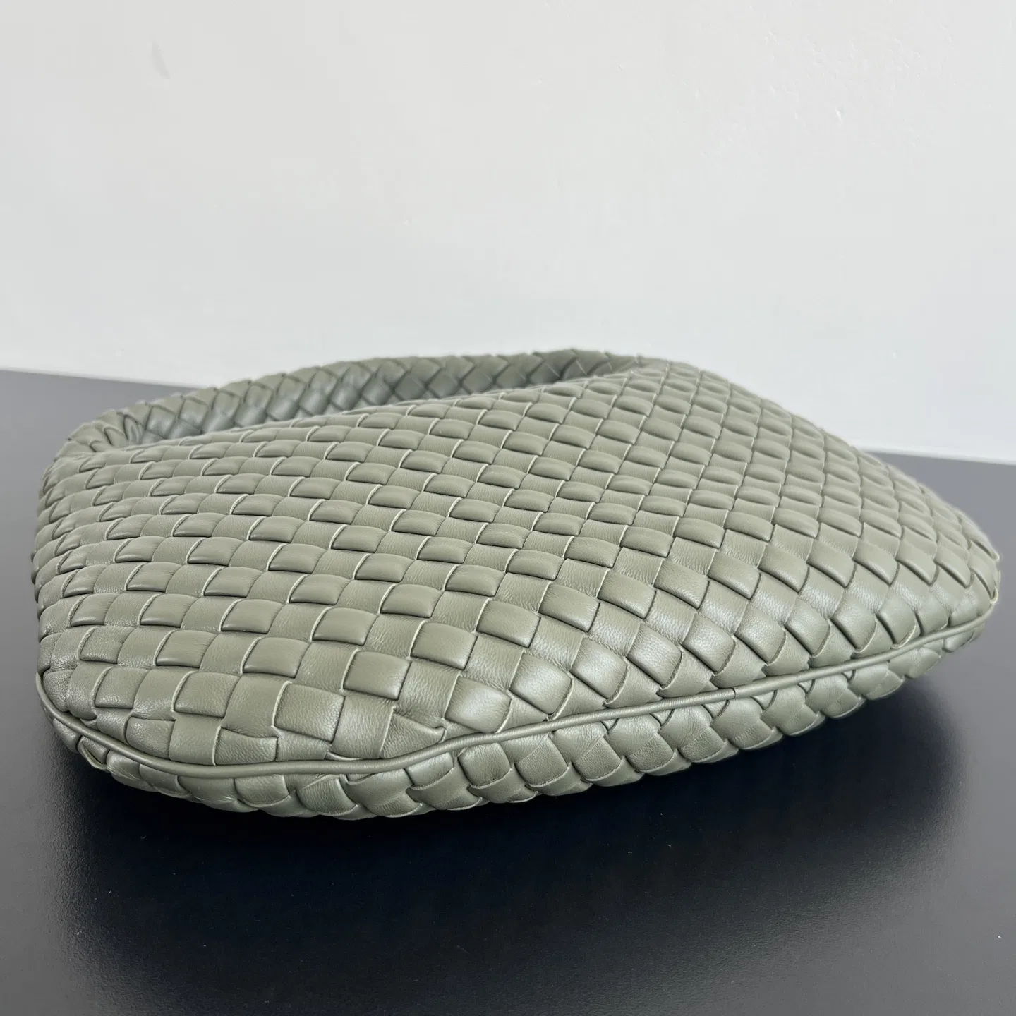 BOTTEGA 27FW NWEPAZI 020 토트백 120