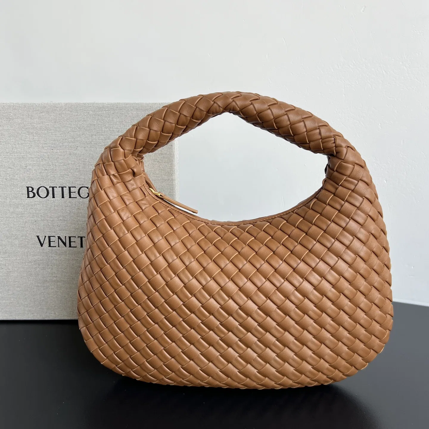 BOTTEGA 27FW NWEPAZI 020 토트백 131