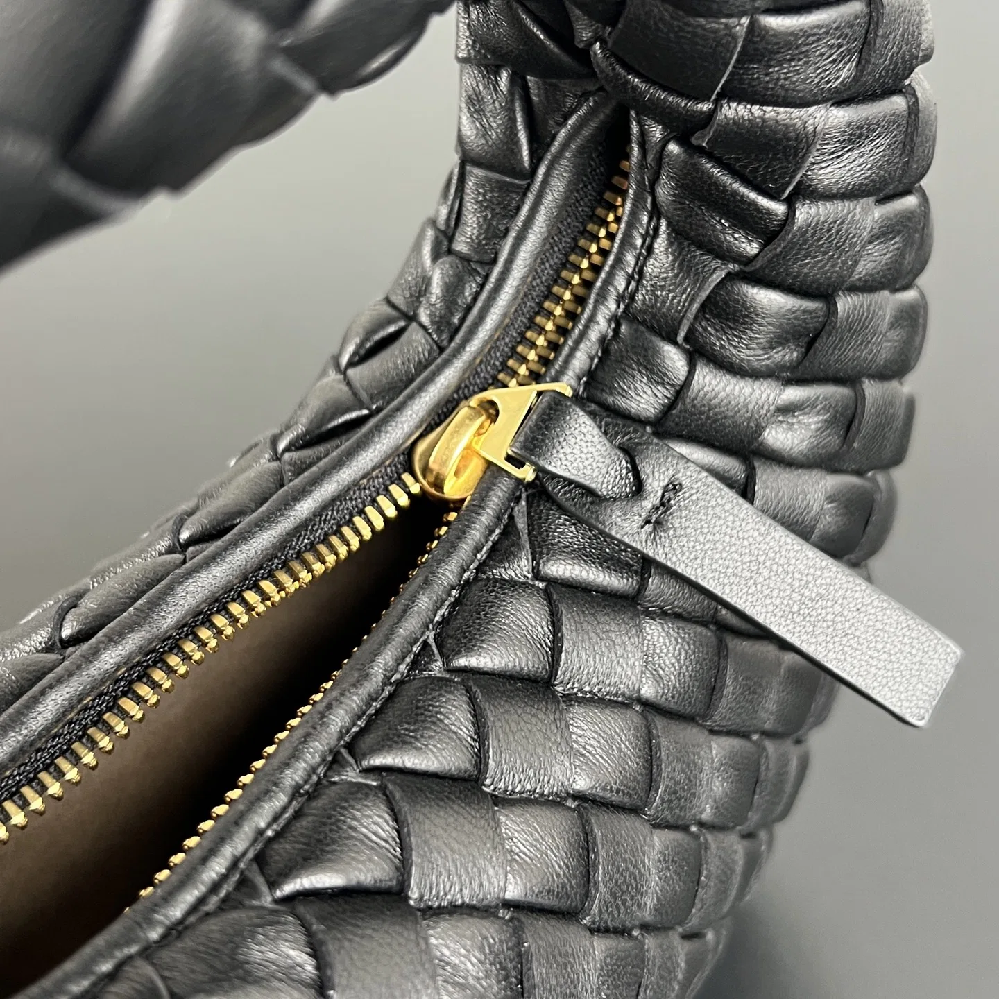BOTTEGA 27FW NWEPAZI 021 토트백 7