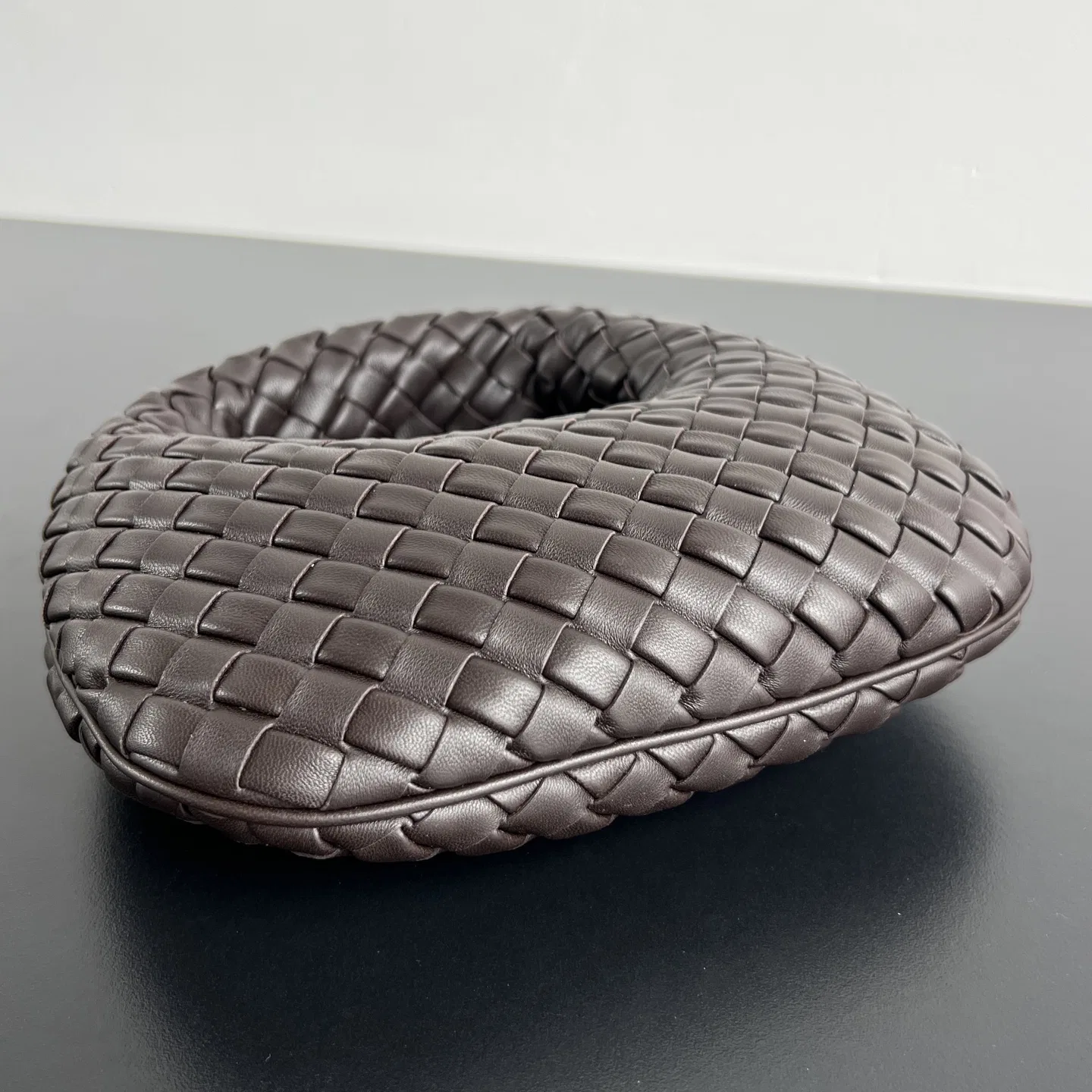 BOTTEGA 27FW NWEPAZI 021 토트백 16