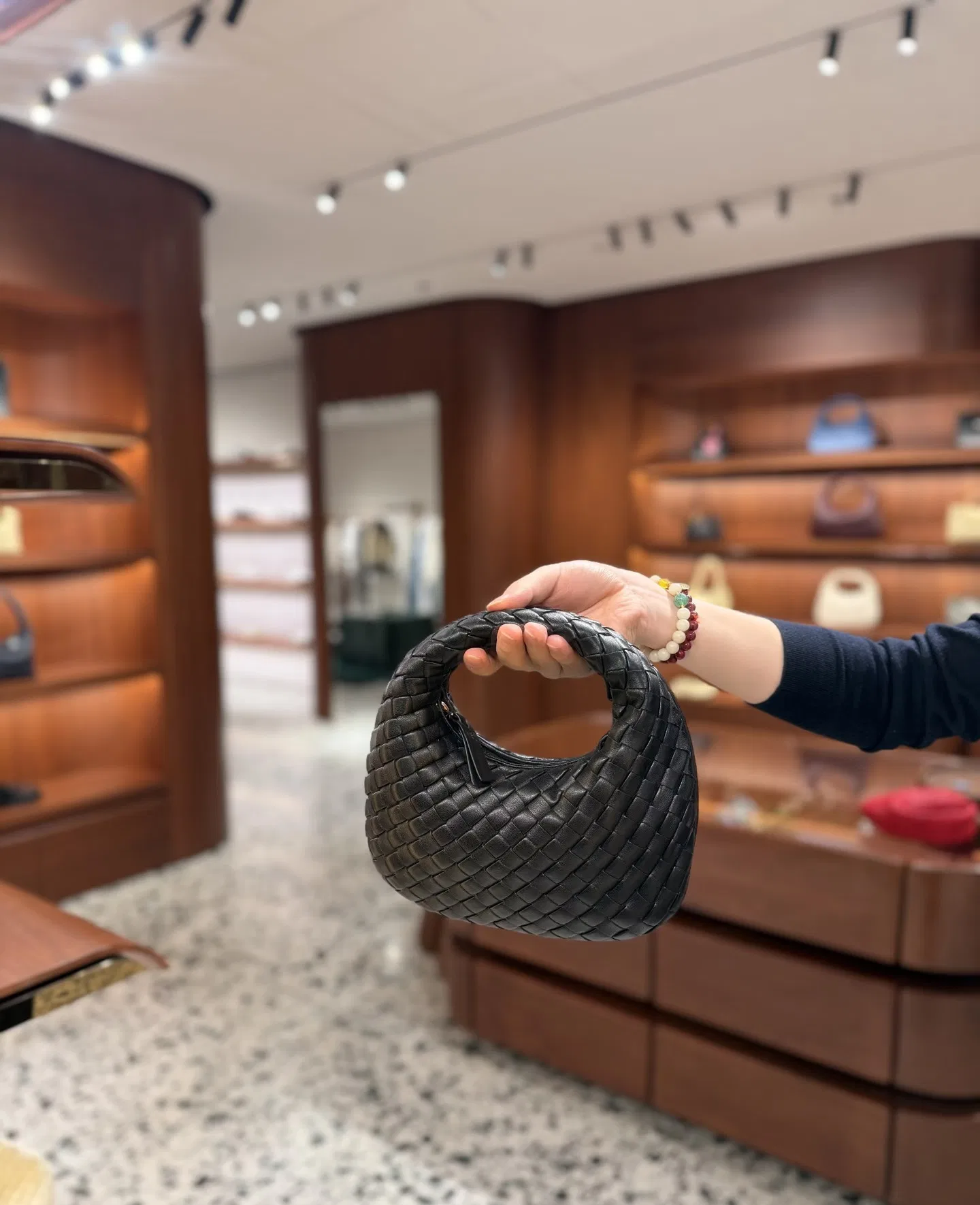 BOTTEGA 27FW NWEPAZI 021 토트백 26
