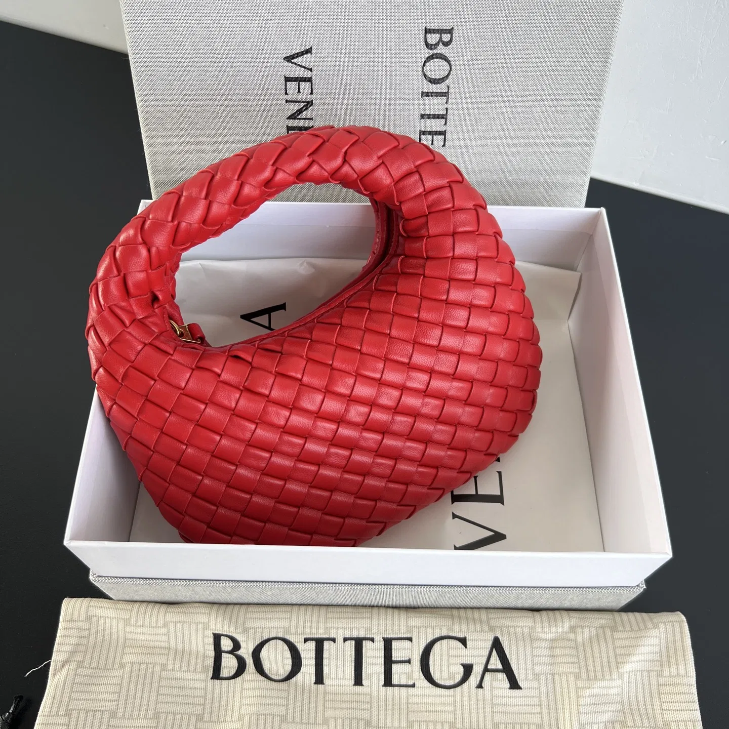BOTTEGA 27FW NWEPAZI 021 토트백 35