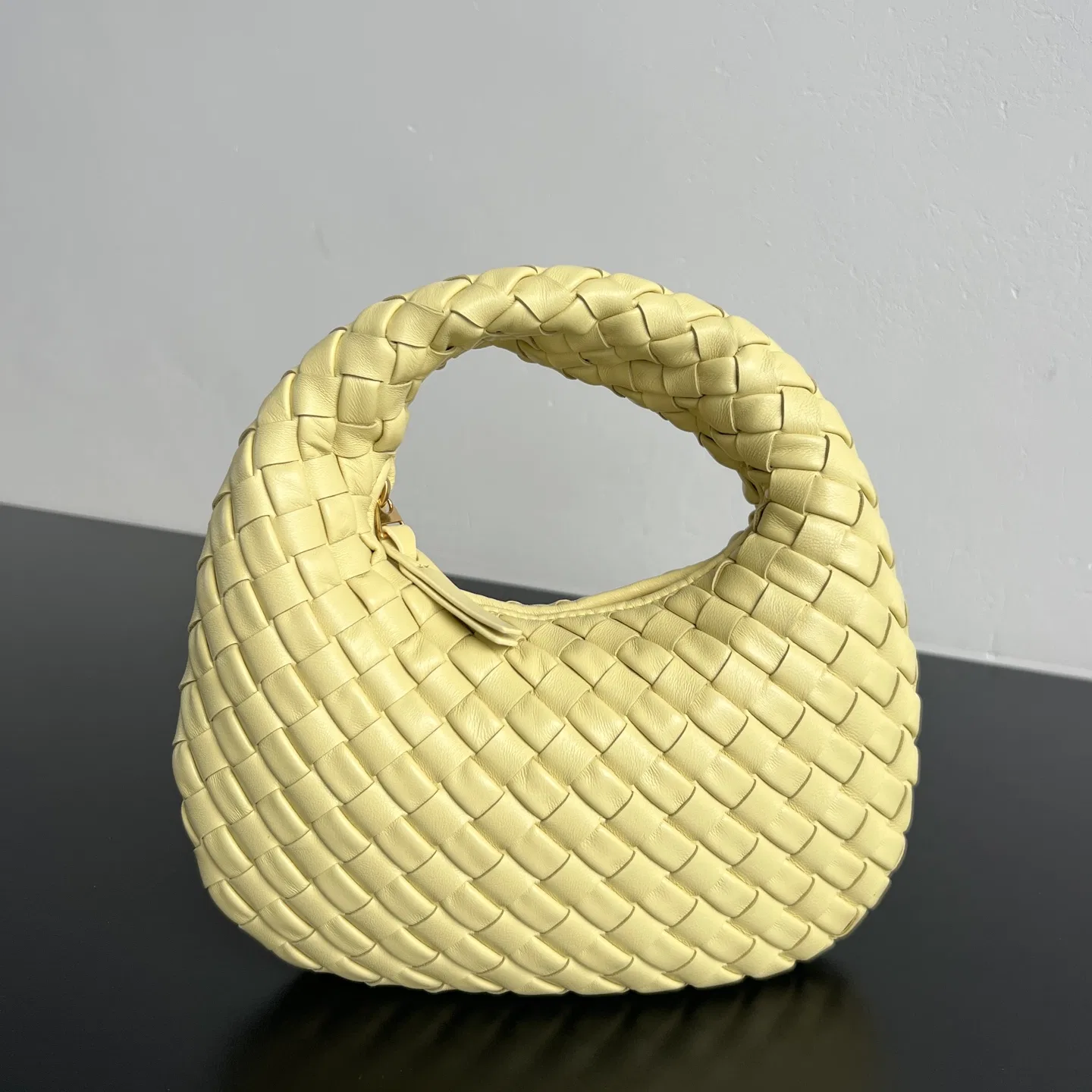 BOTTEGA 27FW NWEPAZI 021 토트백 39