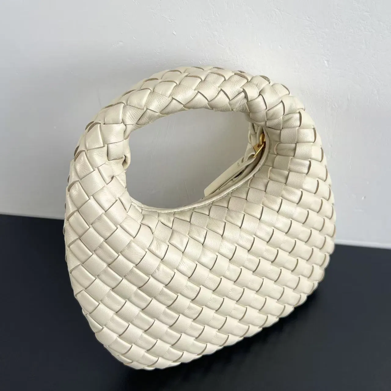 BOTTEGA 27FW NWEPAZI 021 토트백 54