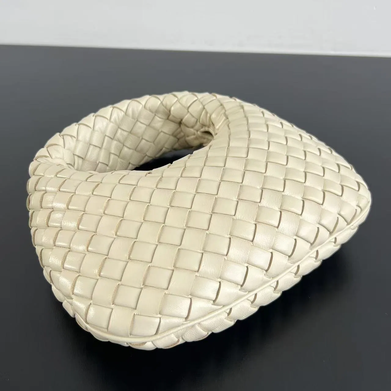 BOTTEGA 27FW NWEPAZI 021 토트백 58