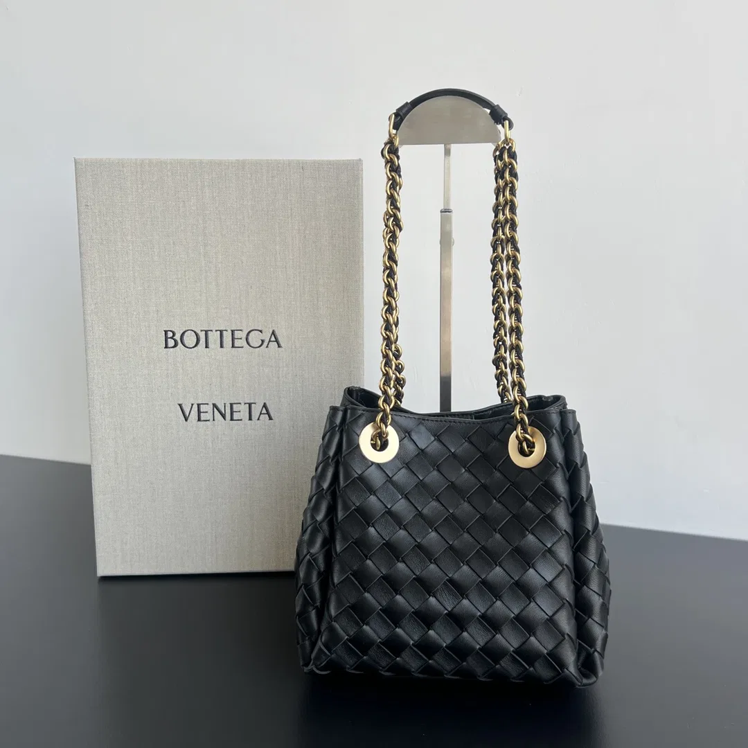 BOTTEGA 27FW NWEPAZI 024 숄더백 10