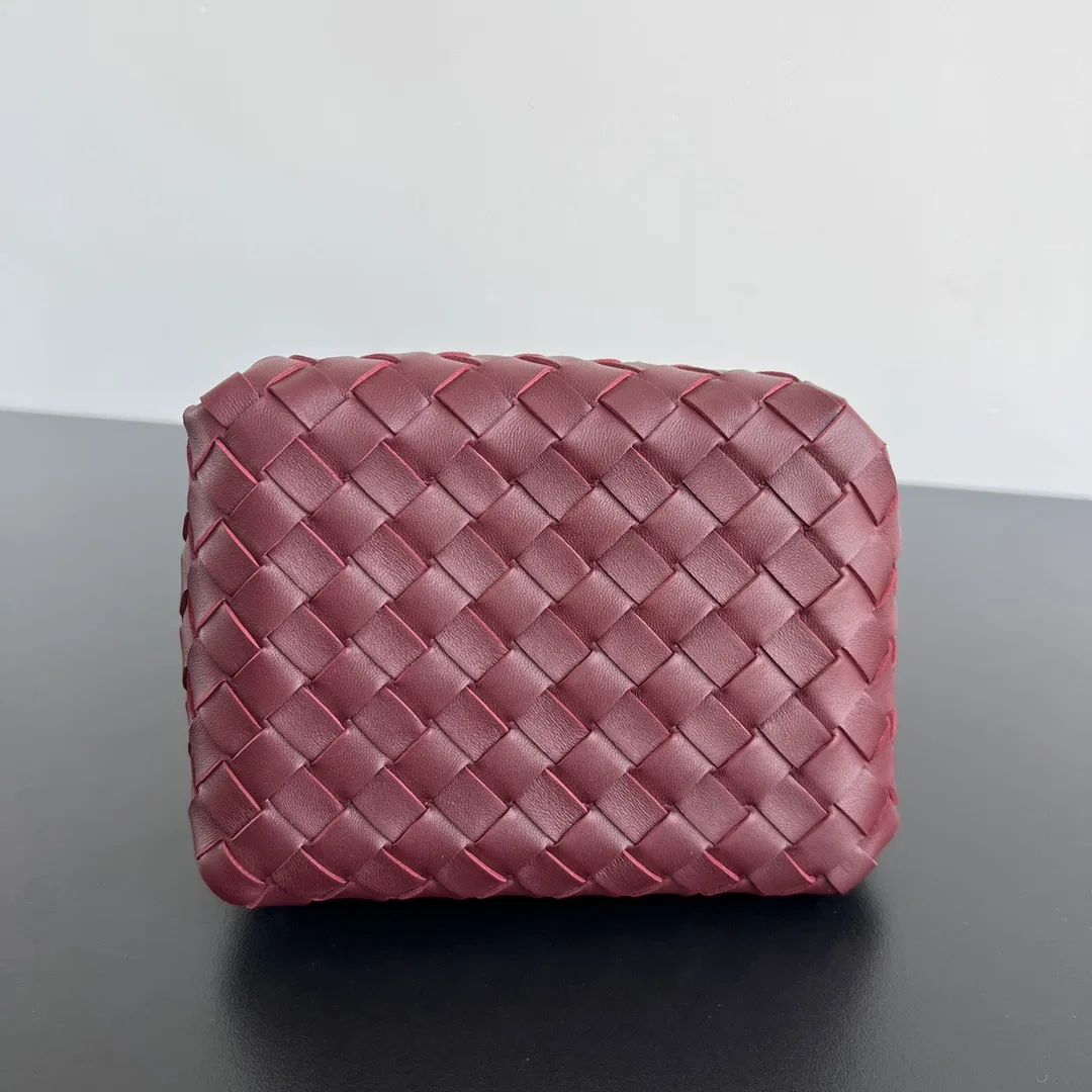 BOTTEGA 27FW NWEPAZI 024 숄더백 17