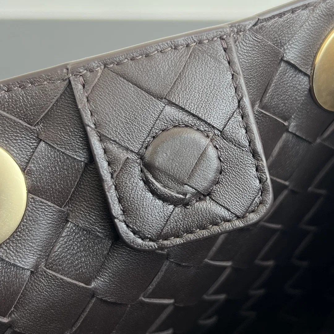BOTTEGA 27FW NWEPAZI 024 숄더백 32