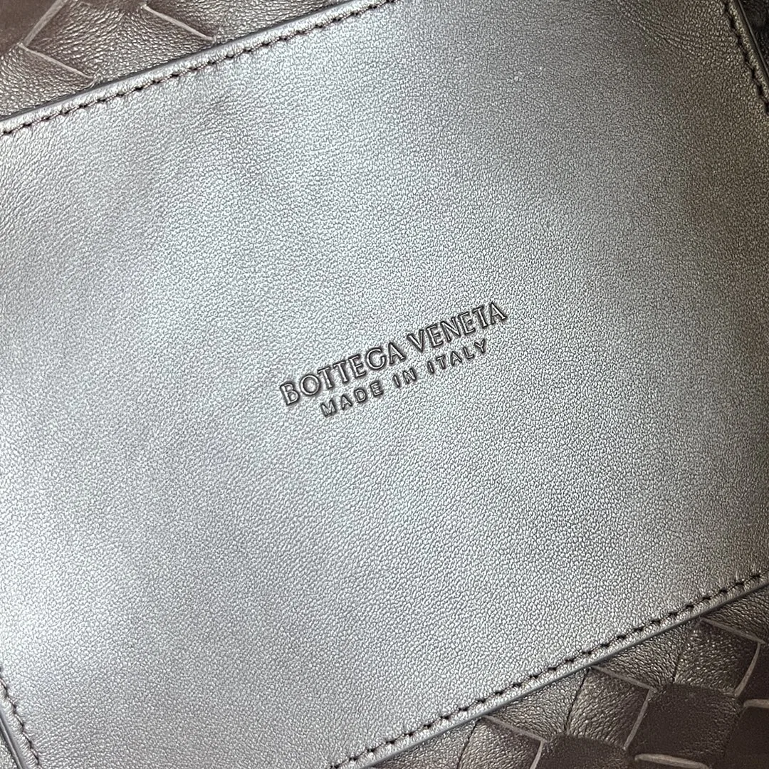 BOTTEGA 27FW NWEPAZI 024 숄더백 33