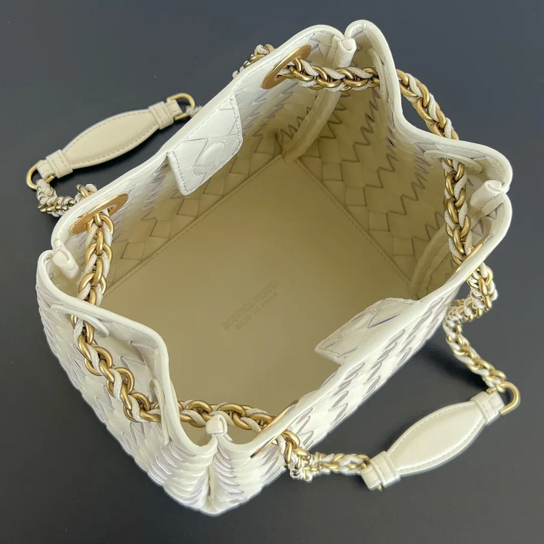BOTTEGA 27FW NWEPAZI 024 숄더백 42