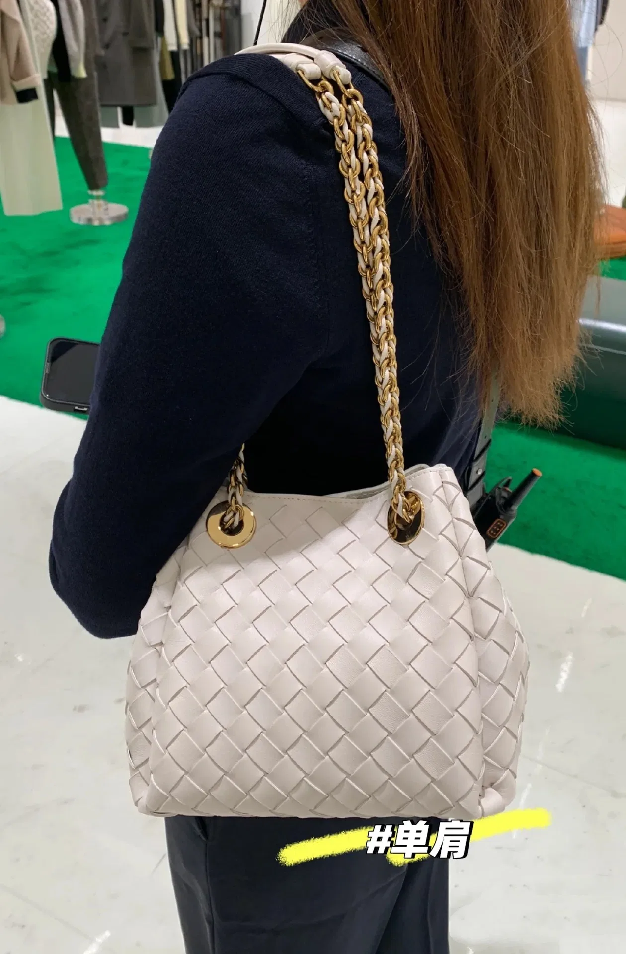BOTTEGA 27FW NWEPAZI 024 숄더백 49