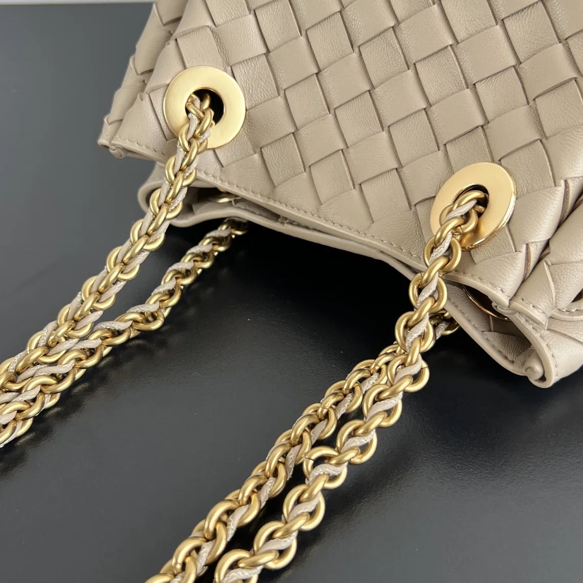 BOTTEGA 27FW NWEPAZI 024 숄더백 58
