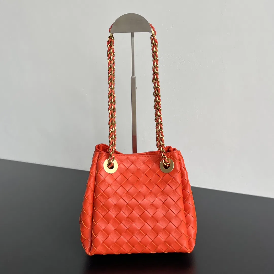 BOTTEGA 27FW NWEPAZI 024 숄더백 66