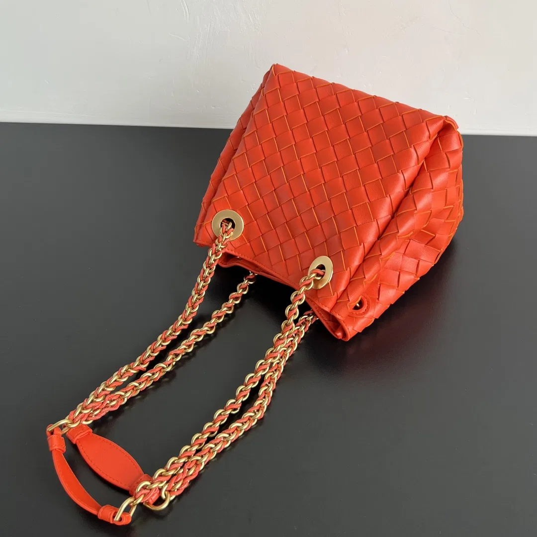 BOTTEGA 27FW NWEPAZI 024 숄더백 69