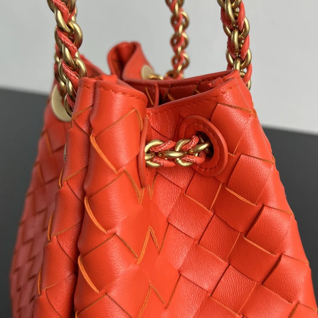BOTTEGA 27FW NWEPAZI 024 숄더백 71